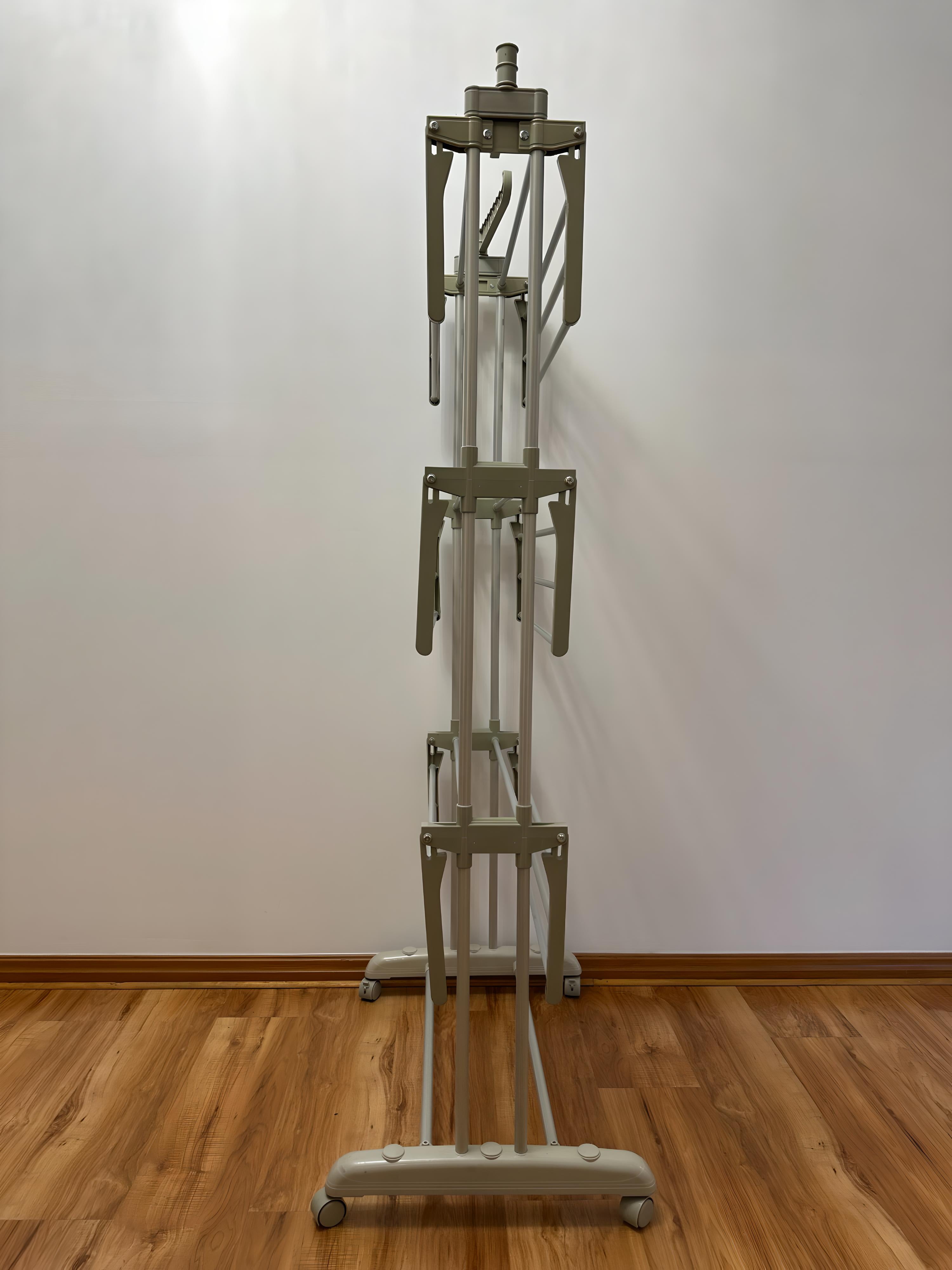 Expandable Indoor Clothes Drying Rack – Space-Saving & Sturdy Design 🏡✨