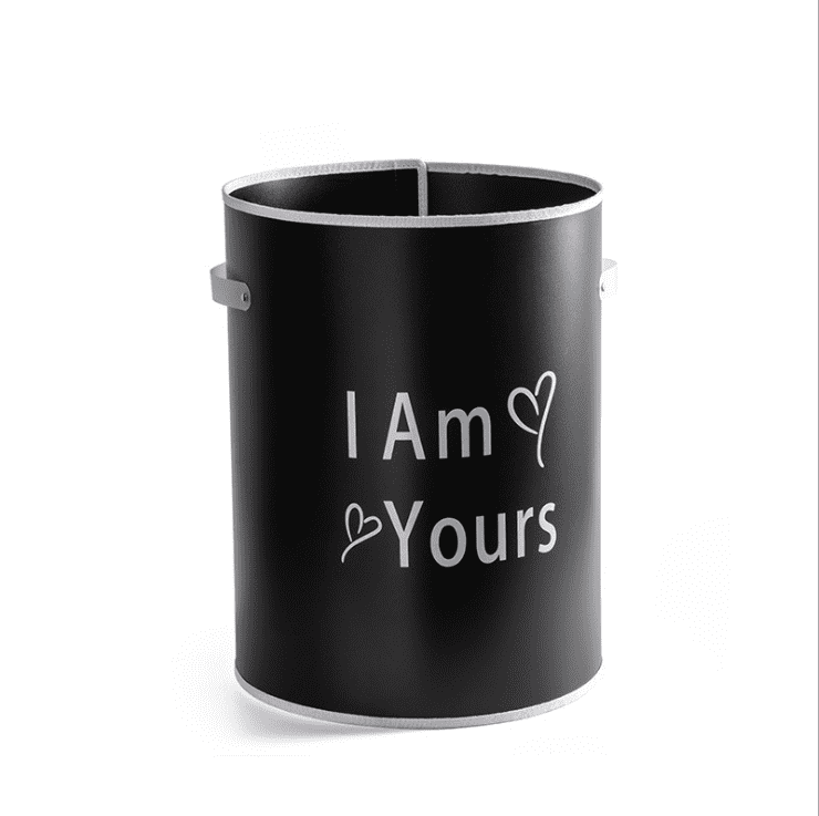 Plastic round basket.